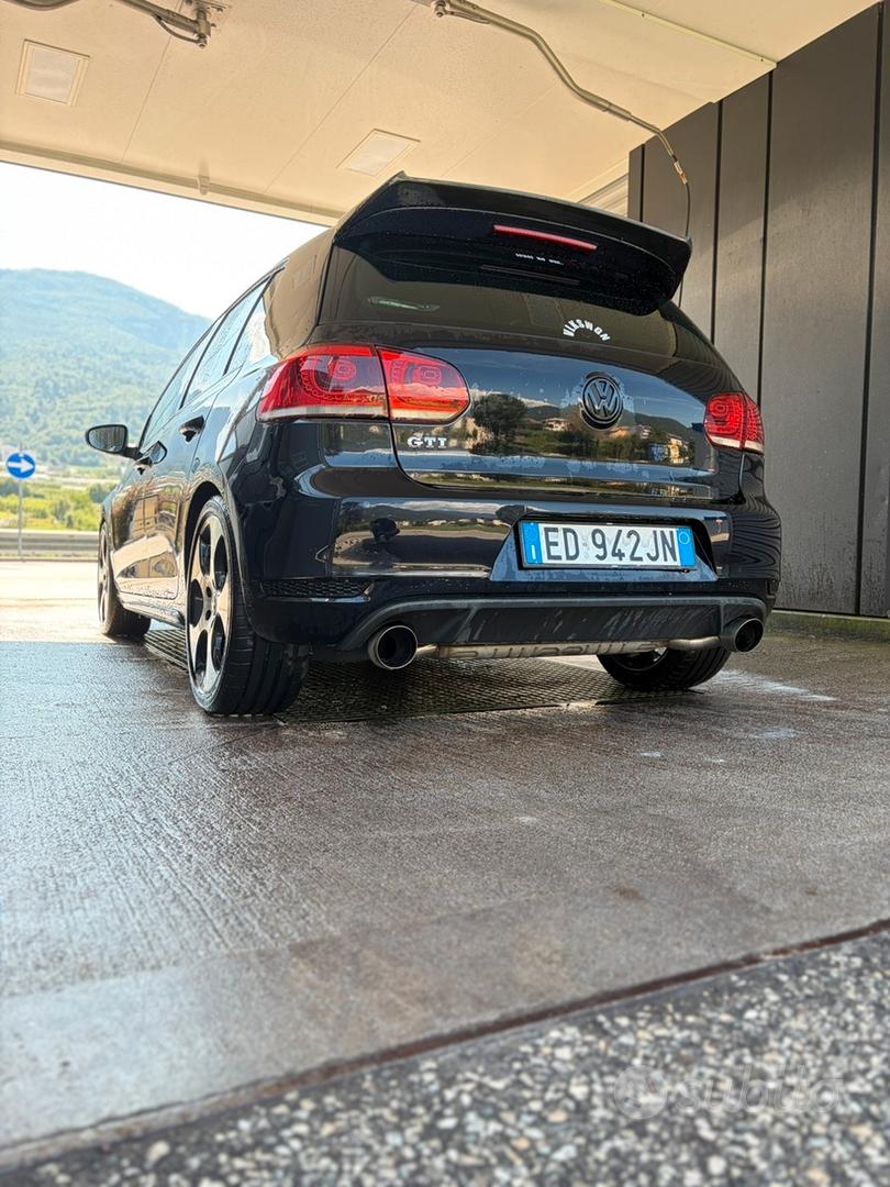 Volkswagen Golf 2010 photo 2