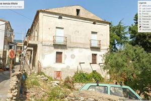 Porzione di antico fabbricato a Montalto Uffugo