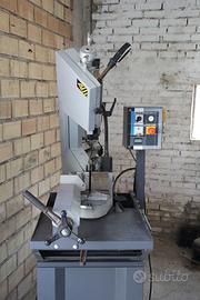 Segatrice per metalli