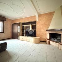 3 LOCALI A CASALETTO VAPRIO
