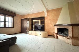 3 LOCALI A CASALETTO VAPRIO