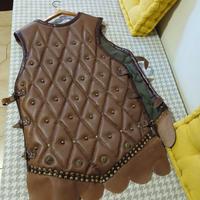 armatura medievale in cuoio 