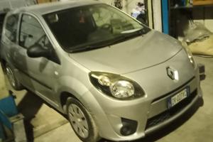 Renault  tuyngo anno 2000 km 160