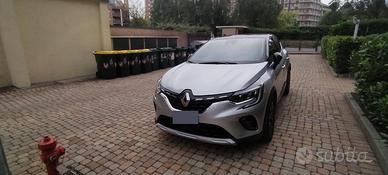 RENAULT Captur E-TECH