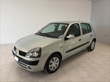 Renault Clio 1.2 16V cat 5 porte Privilège km 109.