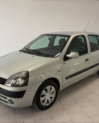 Renault Clio 1.2 16V cat 5 porte Privilège km 109.
