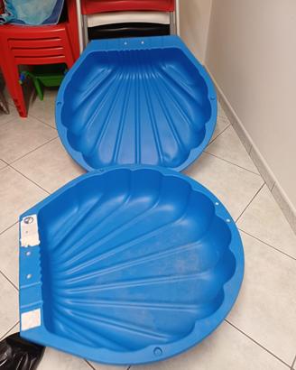 Sabbiera a forma di conchiglia