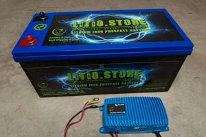 Batteria Litio 24v 100 amper con Victron