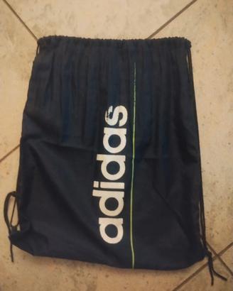 Sacca Adidas blu.