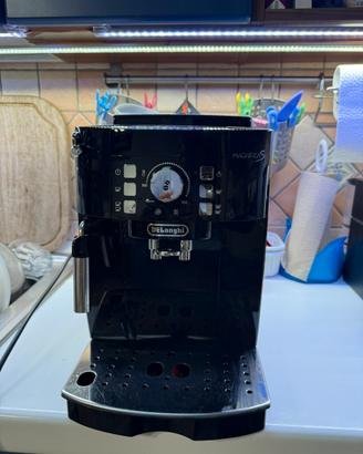Macchina da caffè De Longhi Magnifica S