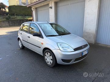 Ford Fiesta benzina 5 porte