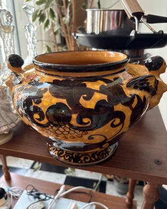 Vaso Orcio antico con coperchio M.G.A