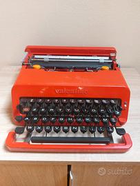 Macchina da scrivere portatile Olivetti Valentine