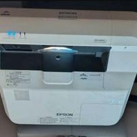 Proiettore Epson ultra corto focale short throw