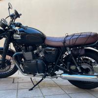 Triumph Bonneville T100 Black