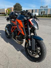 Ktm 1290 super duke R 2021
