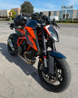 Ktm 1290 super duke R 2021