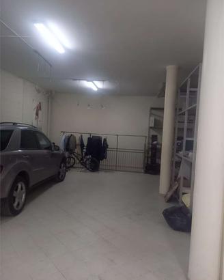 LOCALE COMMERCIALE IN ZONA DI PASSAGGIO