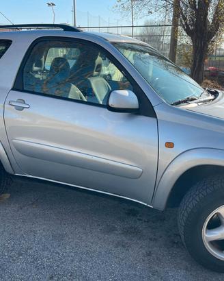 Toyota Rav 4 GPL 3 porte