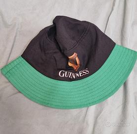 Cappello con logo Guiness