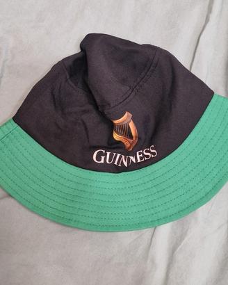 Cappello con logo Guiness
