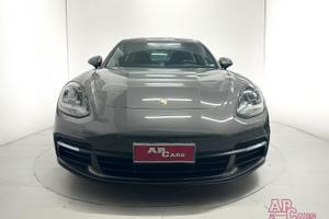 Porsche Panamera 4