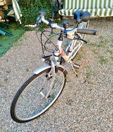 City bike 28 Lady Bianchi Spillo pari al nuovo 