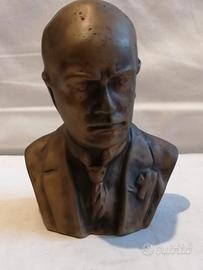 Busto di mussolini 