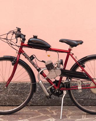 Bici da uomo con motore a scoppio