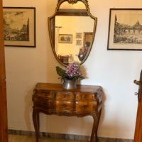 mobile antico per ingresso e specchio 