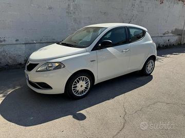 LANCIA Ypsilon 1.2 69 CV 5 porte GPL Ecochic Gol