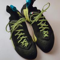 Scarpette arrampicata Scarpa Mago n.44