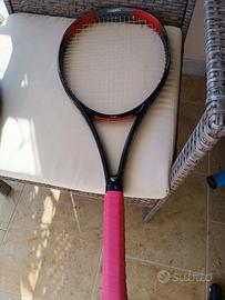 racchetta da tennis in buono stato 