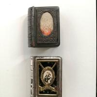 Portarosario scatolina a libro