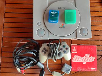 PlayStation 1 con Memory card 