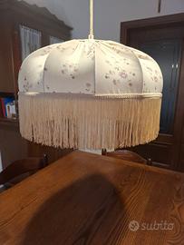 Lampadario vintage in stoffa