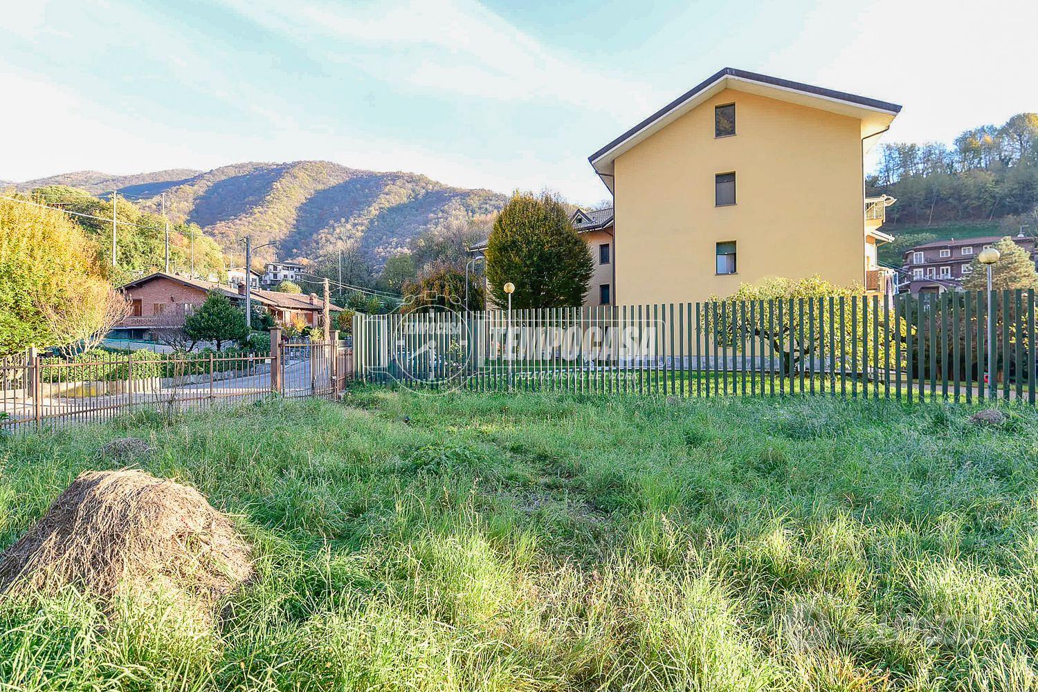 CASA INDIPENDENTE CON TERRENO EDIFICABILE DI 400MQ - View 3