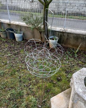 Struttura metallica per piante rampicanti – decora