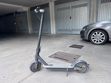 Monopattino elettrico xiaomi