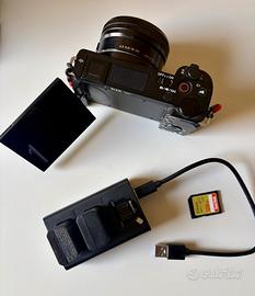 Vlogging Kit: Sony ZV-E10 con Ottica, Sandisk 128G