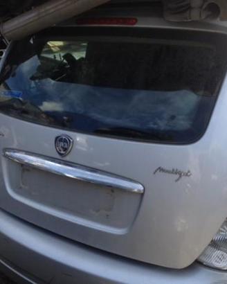 Portellone lancia y