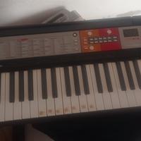 Tastiera Yamaha PSR F 50 più custodia 