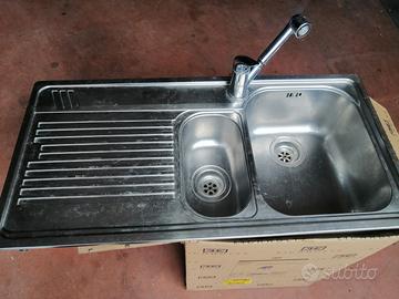 Lavandino acciaio