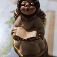 Angioletto Thun è lievemente sbeccato sul capo e s