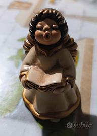 Angioletto Thun è lievemente sbeccato sul capo e s