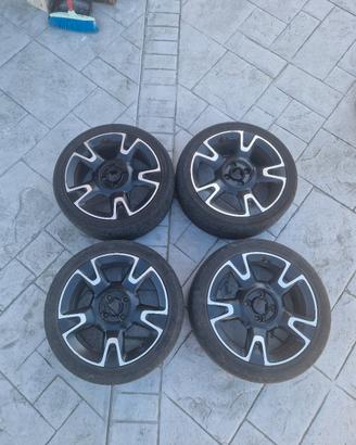 Cerchi in lega originali Fiat 500 da 16”