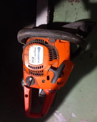 due motoseghe husqvarna 