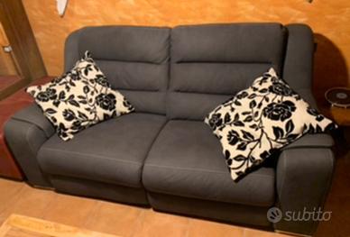Divano 3 posti reclinabile elettronicamente