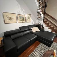 Divano in pelle nera con angolo