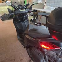 Scooter Beverly 400 S nero